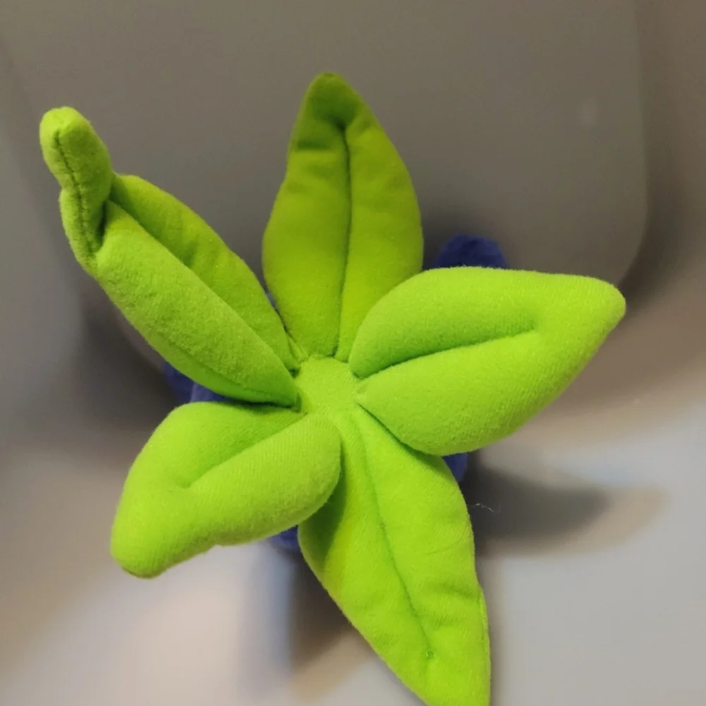 Oddish 2001 Pokémon Plush Japan Vintage Pokemon Nintendo RARE